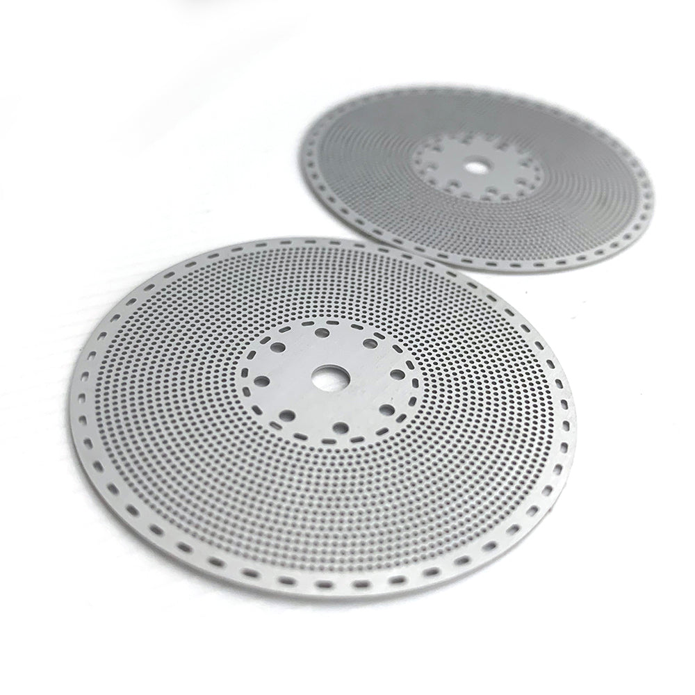 Benutzerdefiniertes Präzisions-Chemical-Ätzen-Edelstahl-Dünnplatten-Laserbohren von runden Komponenten 